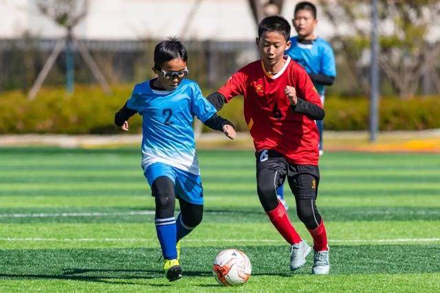 什琴斯尼迎来西甲首秀 年龄34岁283天创纪录